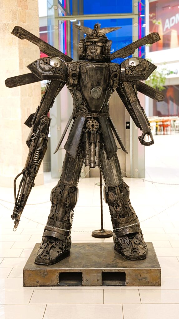 shopping-palace-vystava-monsters-exponat-2