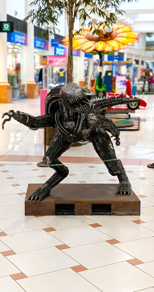 shopping-palace-vystava-monsters-exponat-6