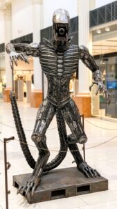 shopping-palace-vystava-monsters-exponat-13